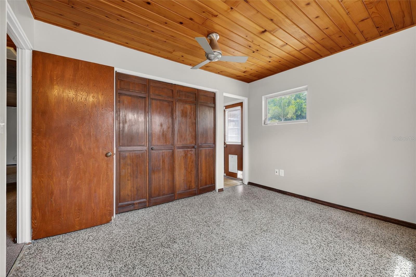 HOLIDAY HEIGHTS 2ND ADD - Residential