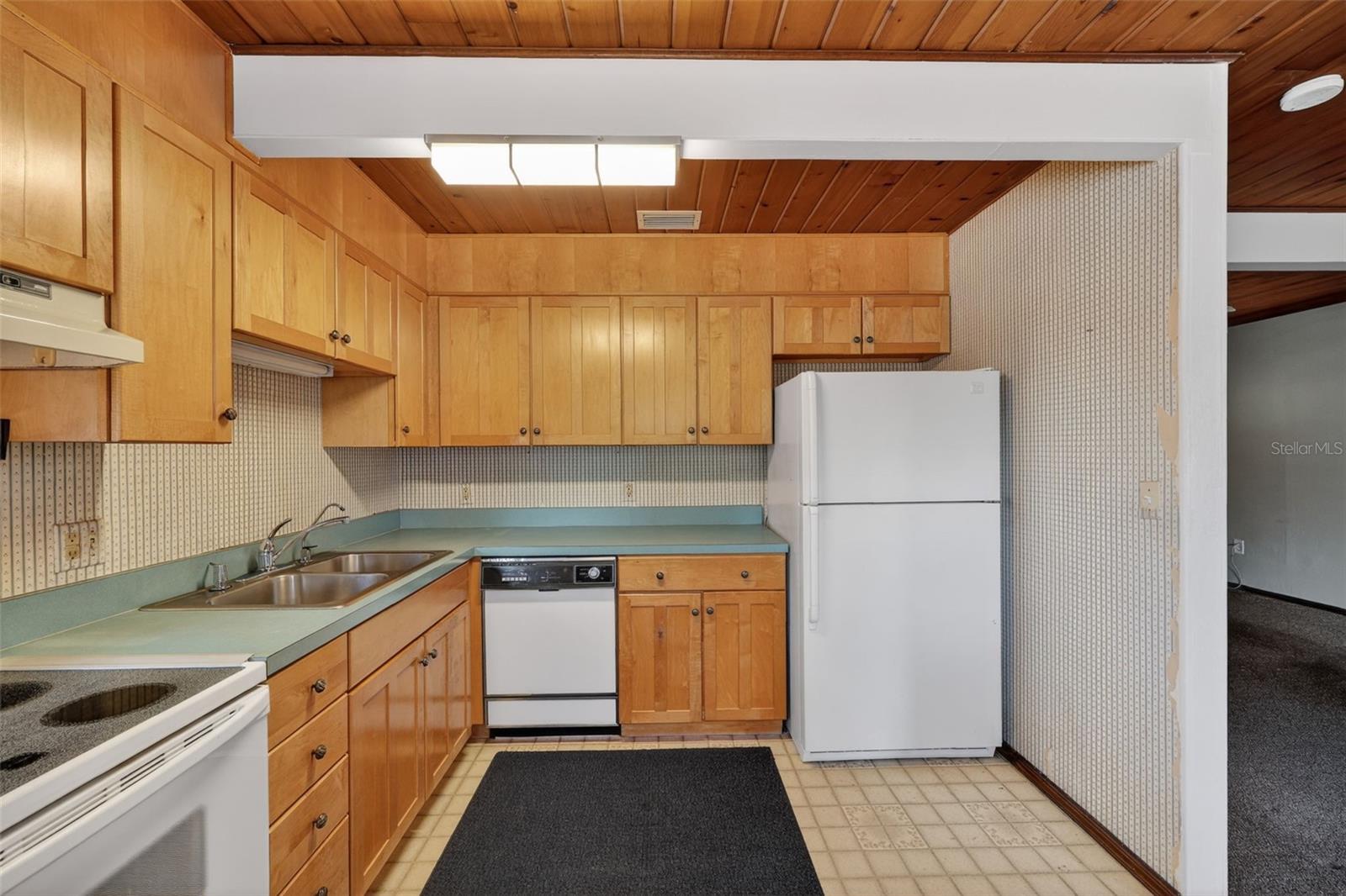 HOLIDAY HEIGHTS 2ND ADD - Residential