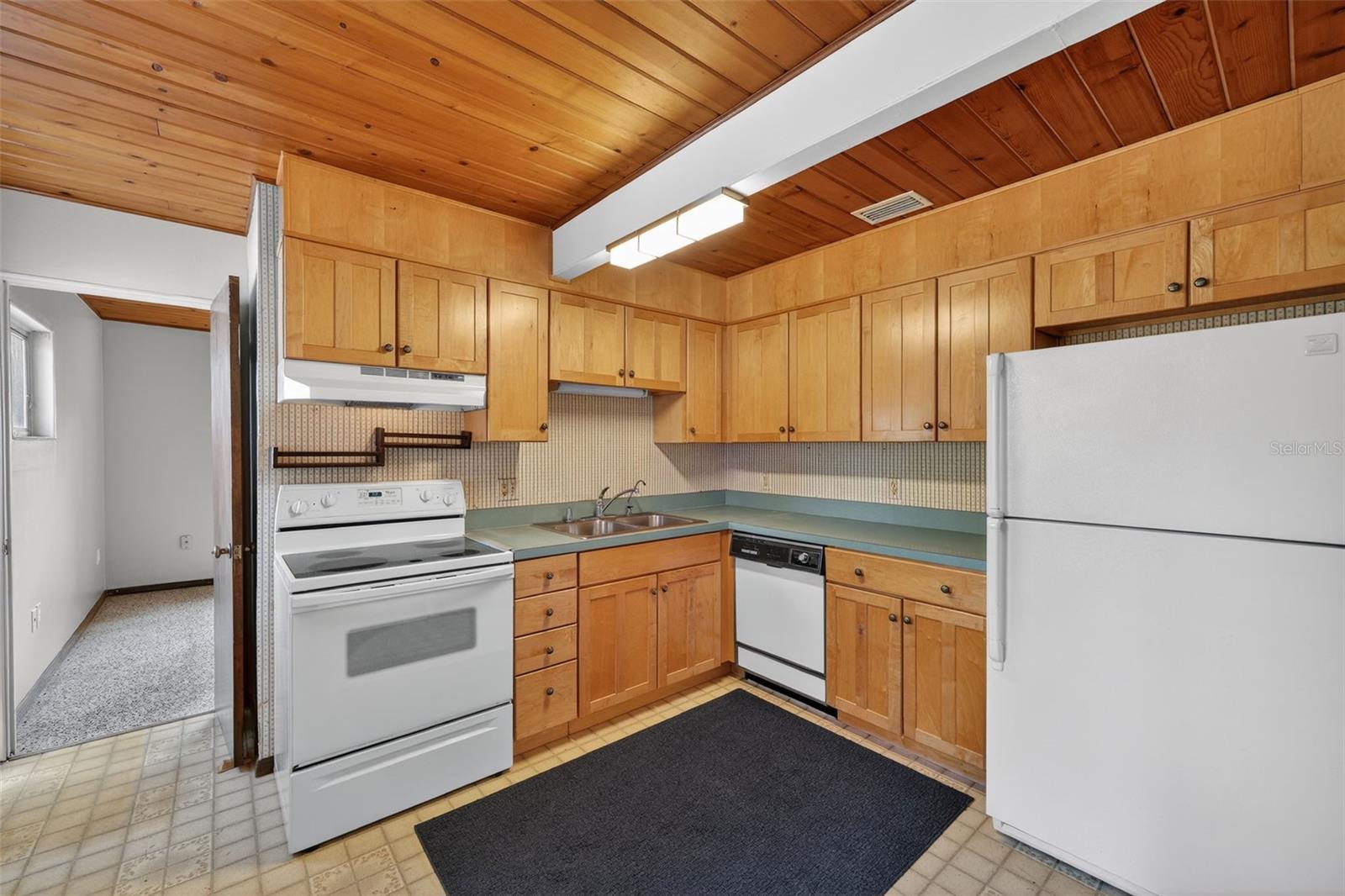 HOLIDAY HEIGHTS 2ND ADD - Residential