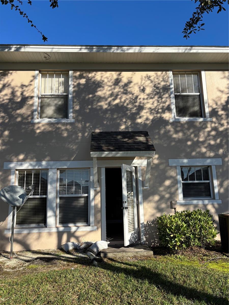 CYPRESS LAKES TWNHMS PH 2 UNIT 1 - Residential Lease