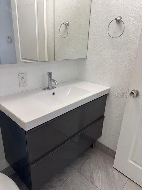 FAIRWAY OAKS - Residential