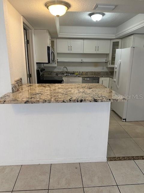 FAIRWAY OAKS - Residential