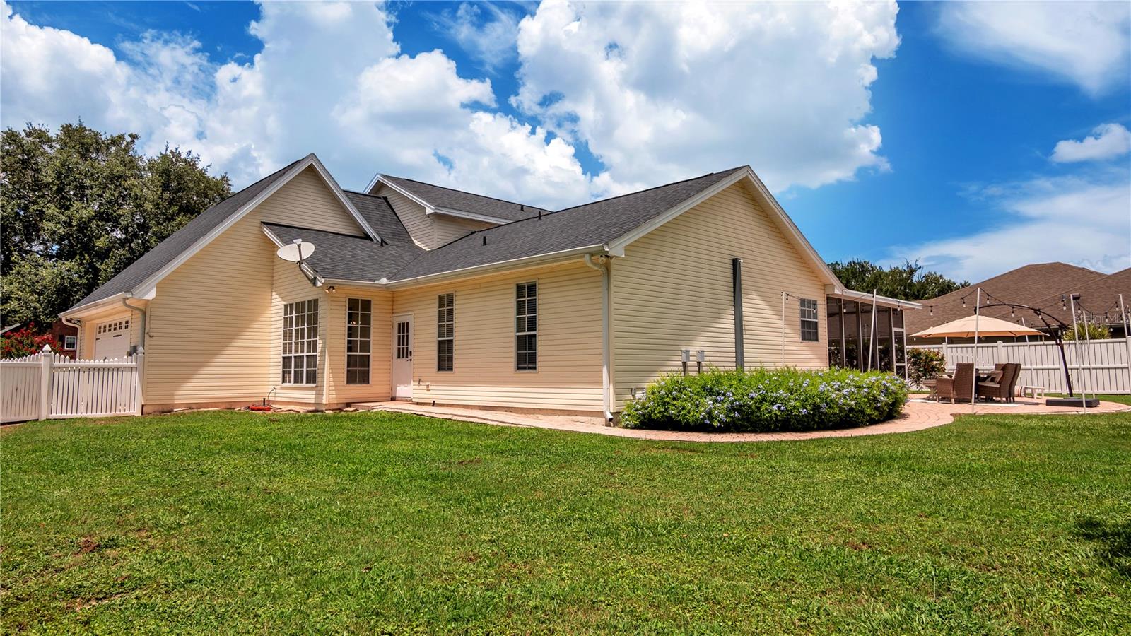 LAKE POINT SOUTH - Residential