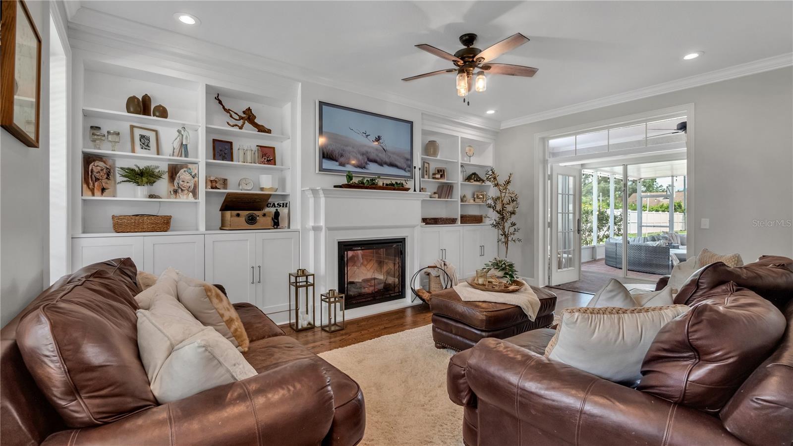 LAKE POINT SOUTH - Residential