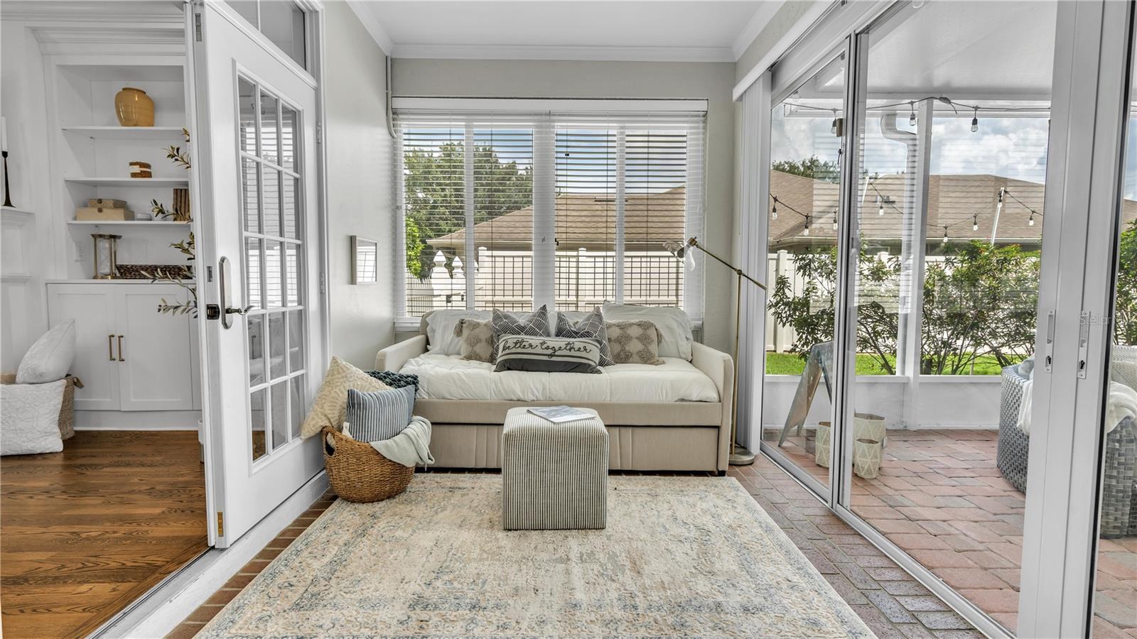 LAKE POINT SOUTH - Residential