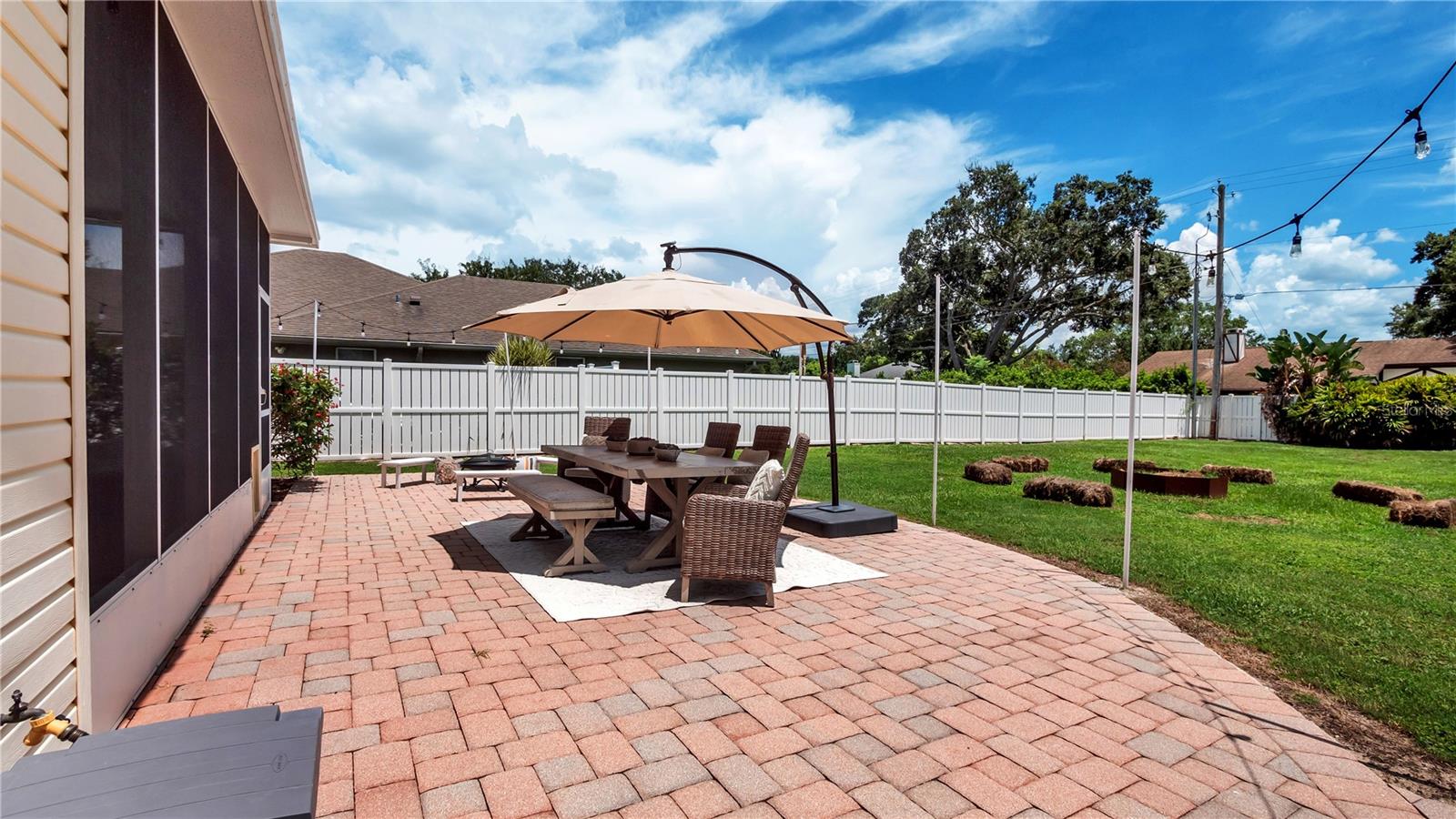 LAKE POINT SOUTH - Residential