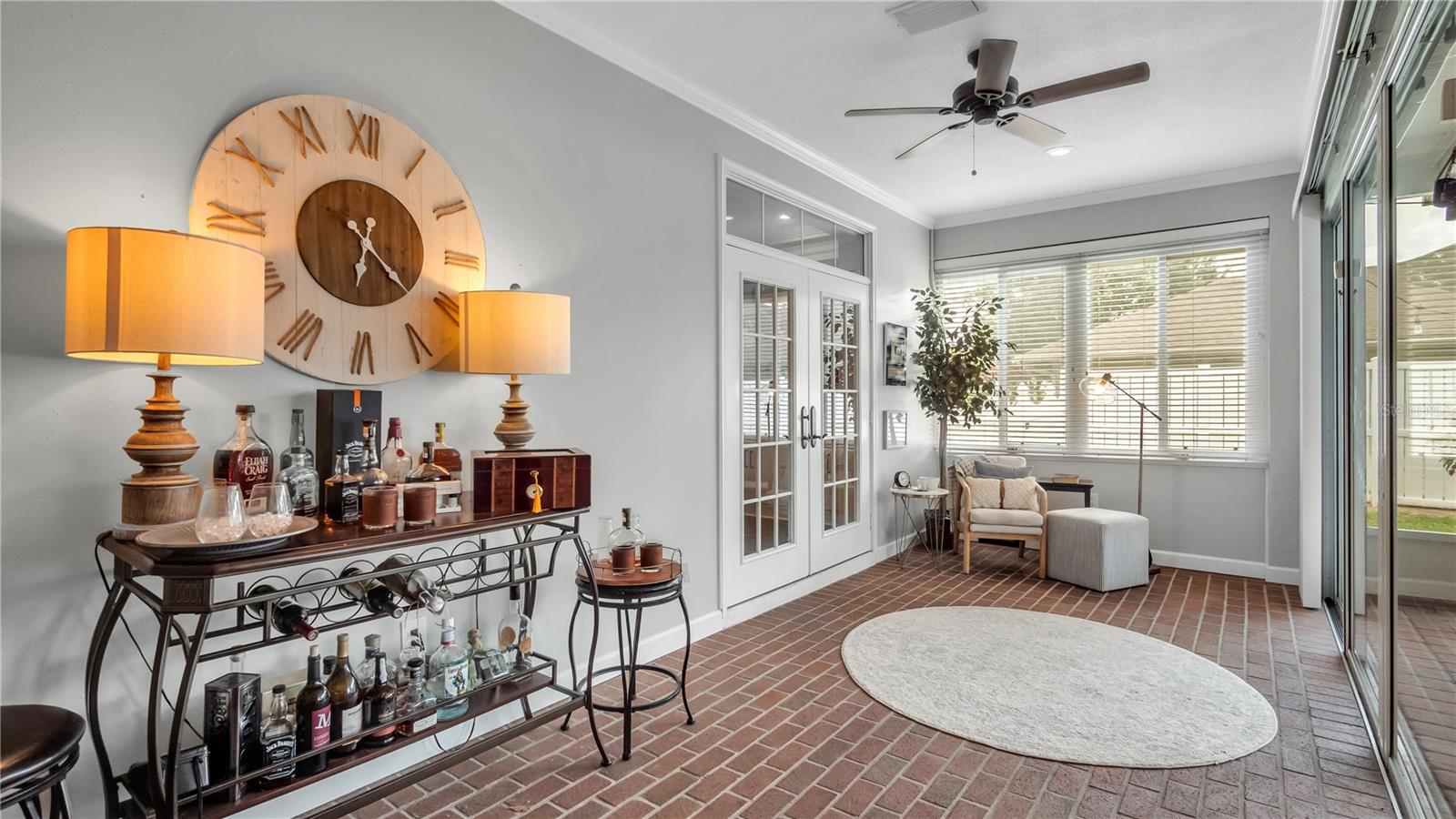 LAKE POINT SOUTH - Residential