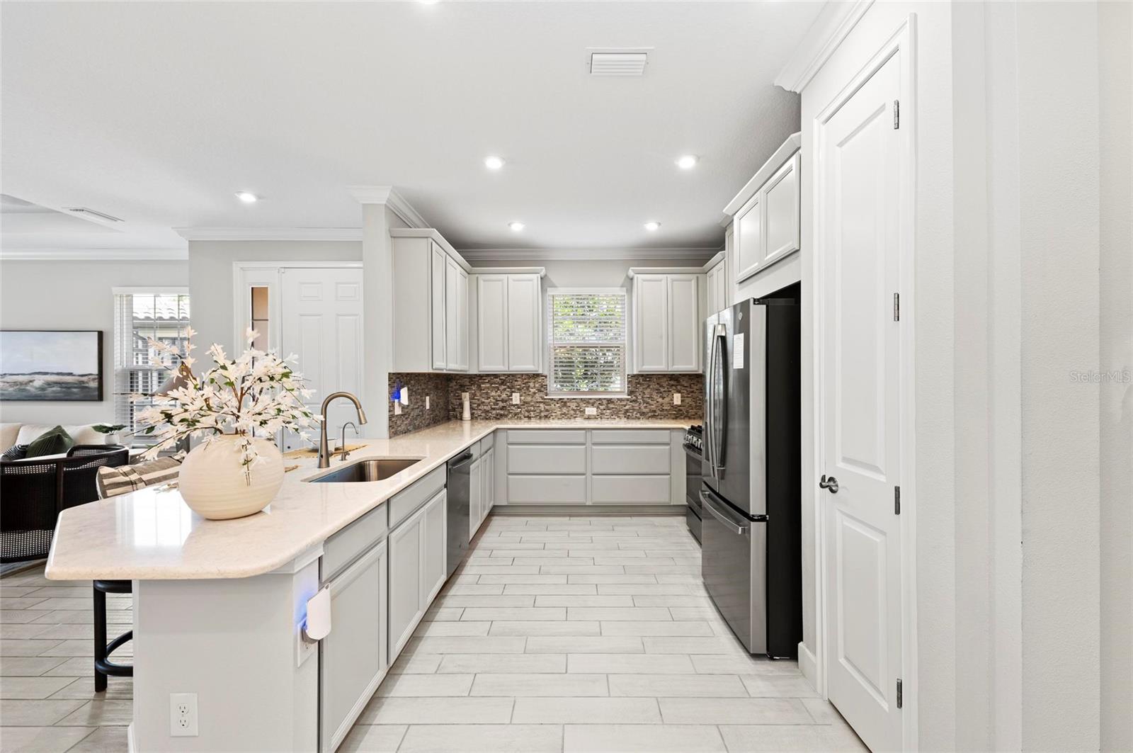 AZARIO ESPLANADE PH II SUBPH A, B & P - Residential