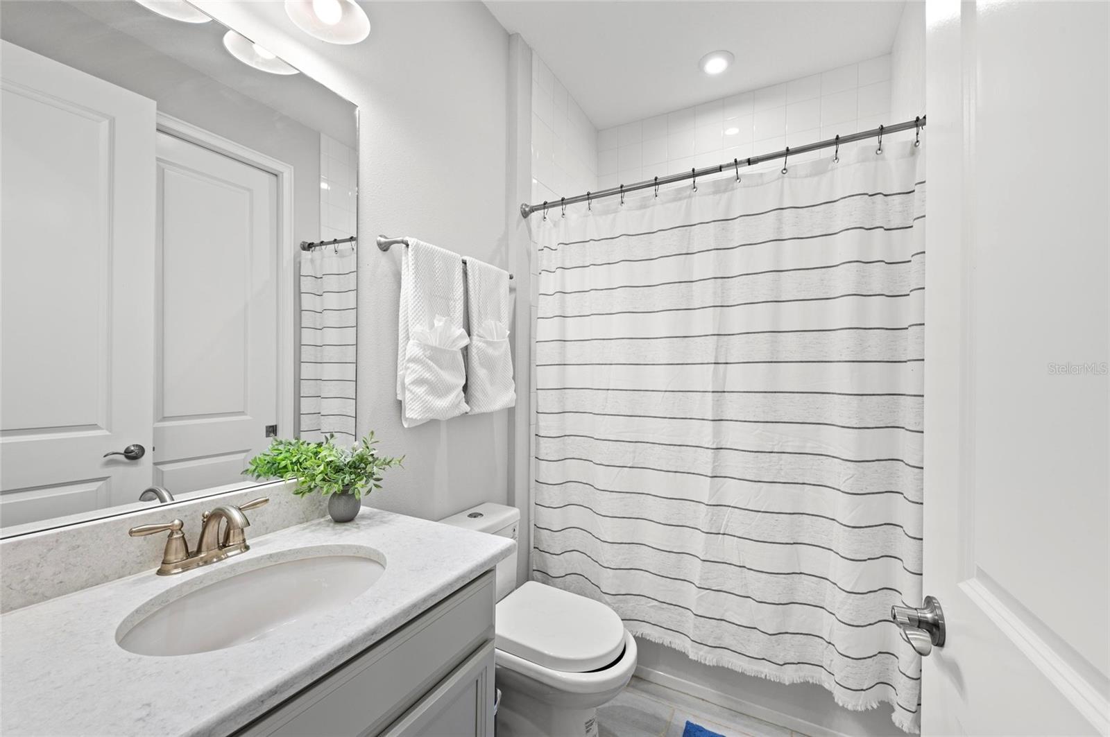 AZARIO ESPLANADE PH II SUBPH A, B & P - Residential