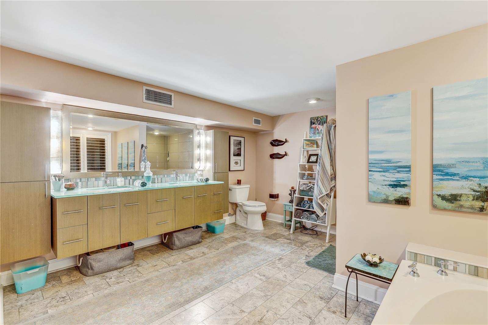 HAMNERS W E ALBIMAR - Residential