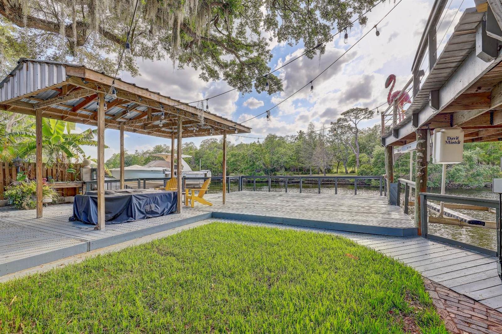 HAMNERS W E ALBIMAR - Residential