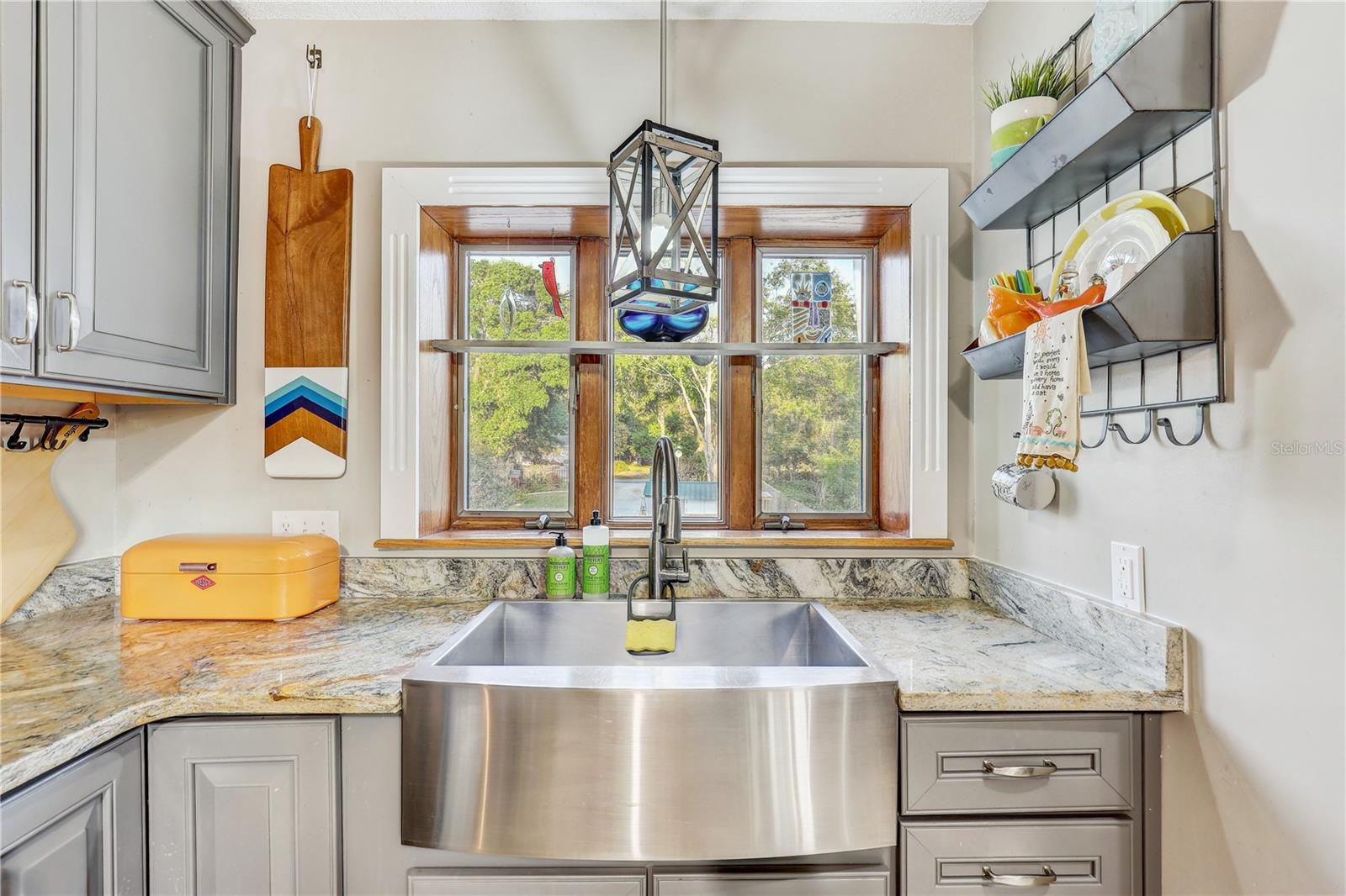 HAMNERS W E ALBIMAR - Residential