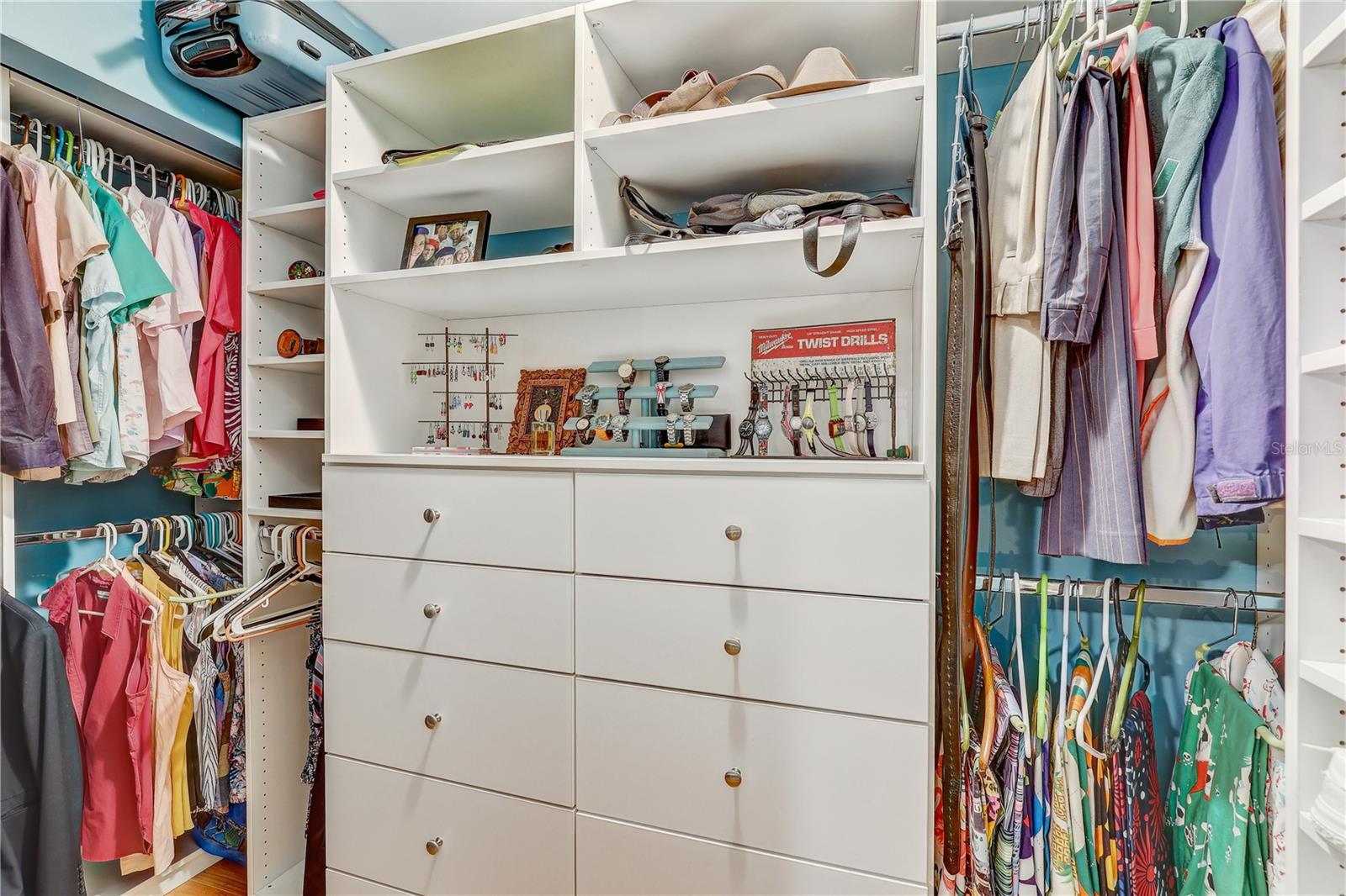 HAMNERS W E ALBIMAR - Residential