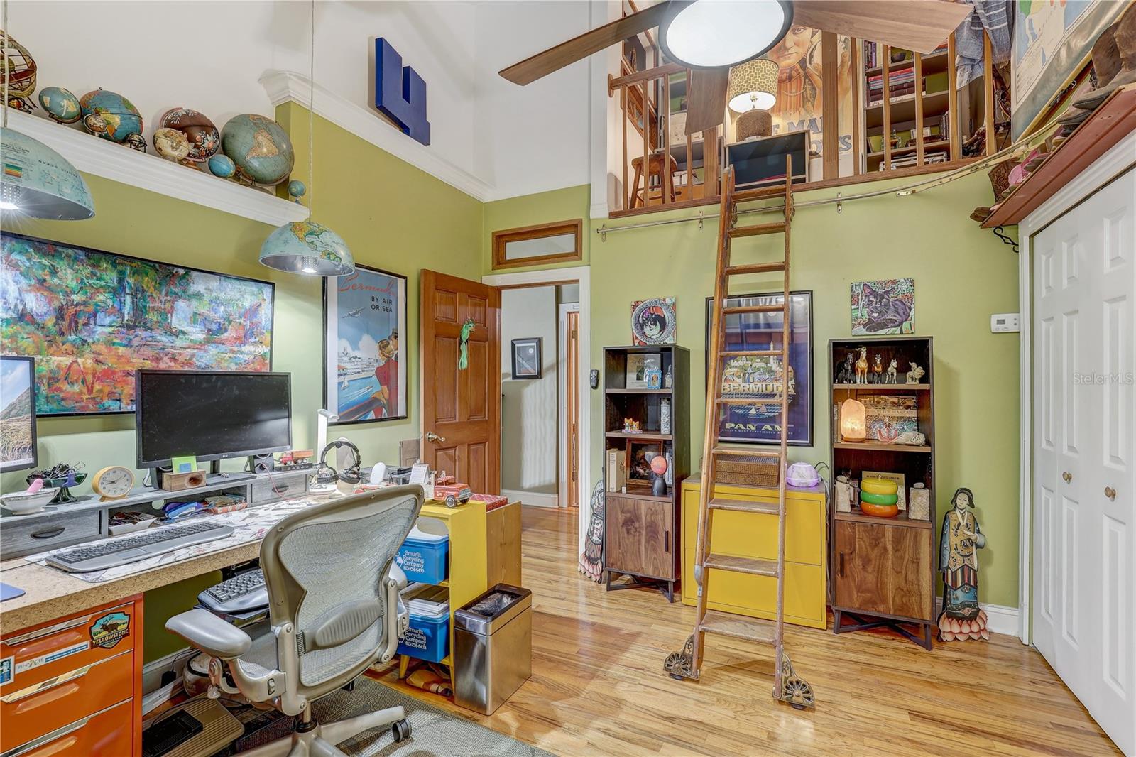 HAMNERS W E ALBIMAR - Residential