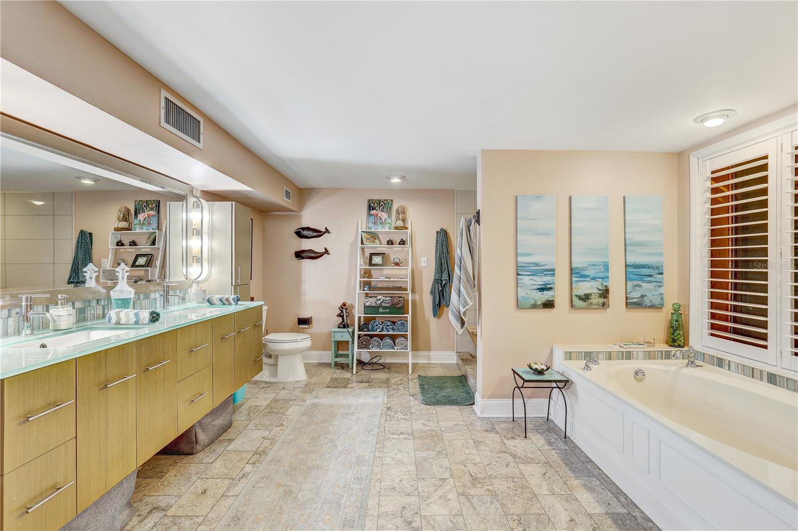 HAMNERS W E ALBIMAR - Residential