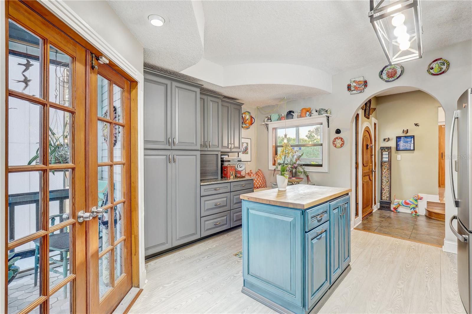 HAMNERS W E ALBIMAR - Residential