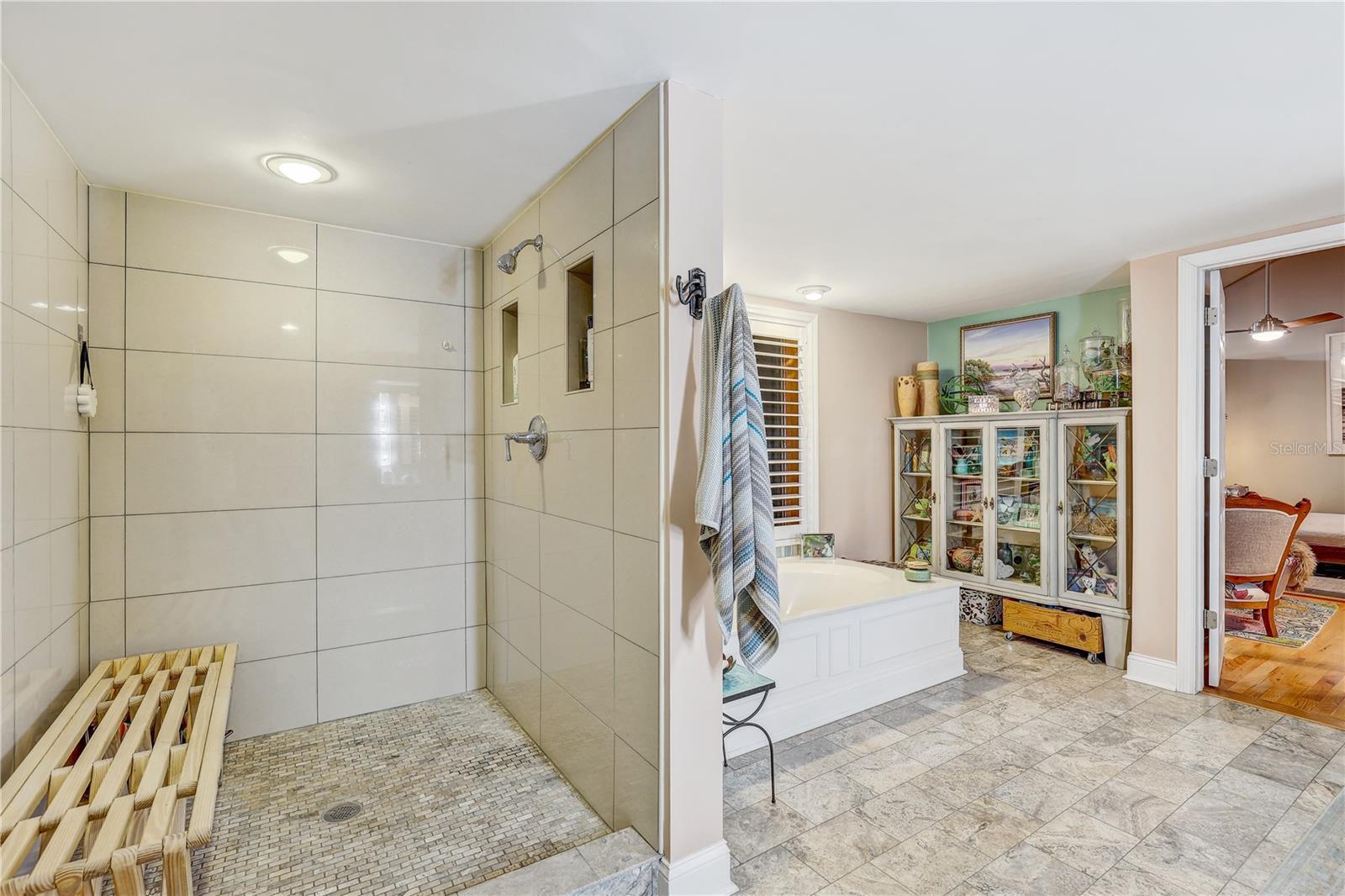 HAMNERS W E ALBIMAR - Residential