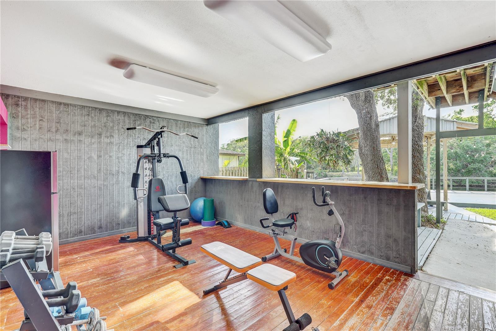 HAMNERS W E ALBIMAR - Residential