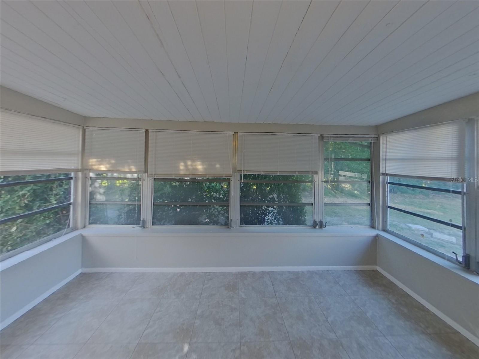 BAYSHORE GARDENS SEC 8 - Residential Lease