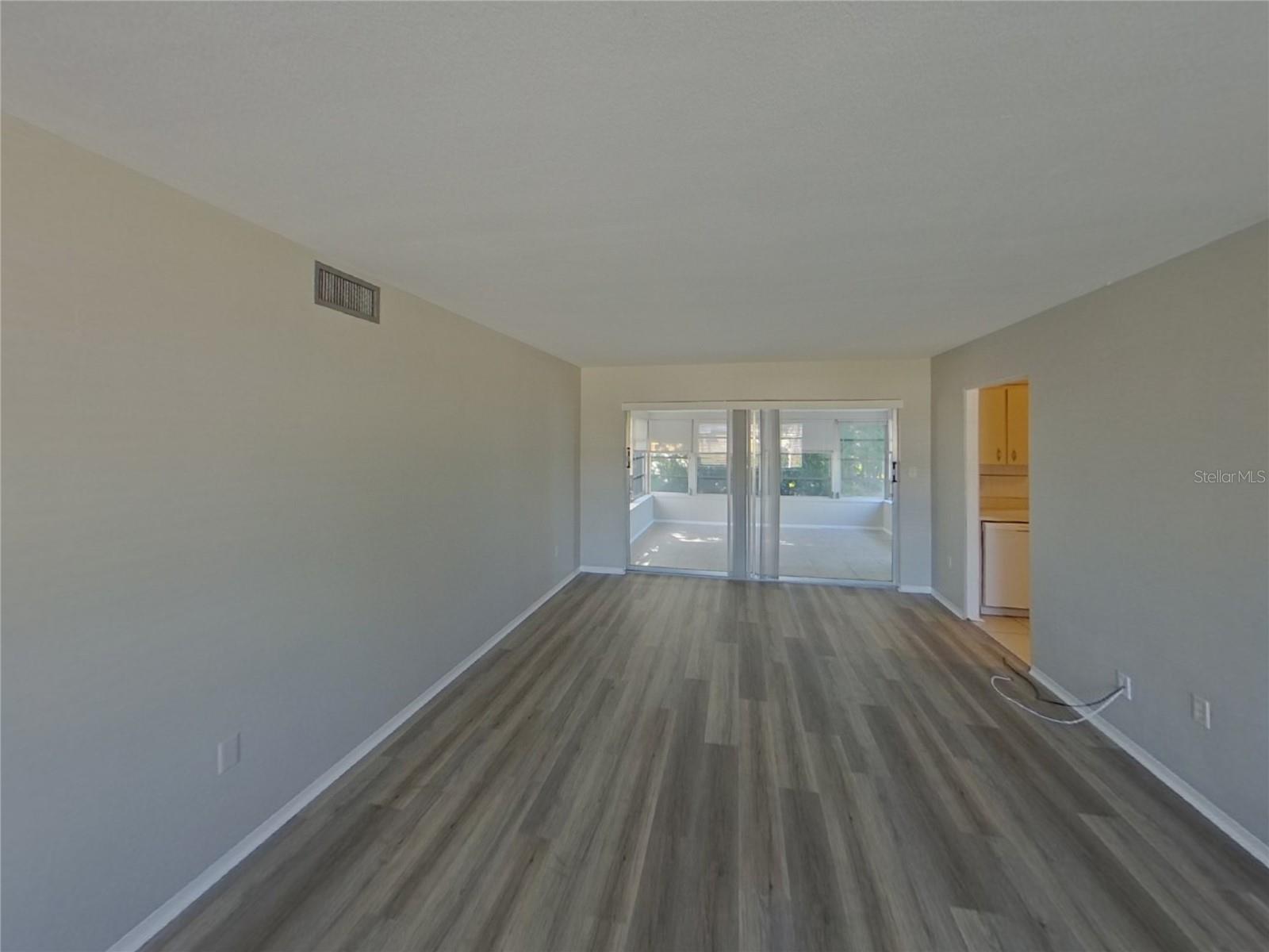 BAYSHORE GARDENS SEC 8 - Residential Lease