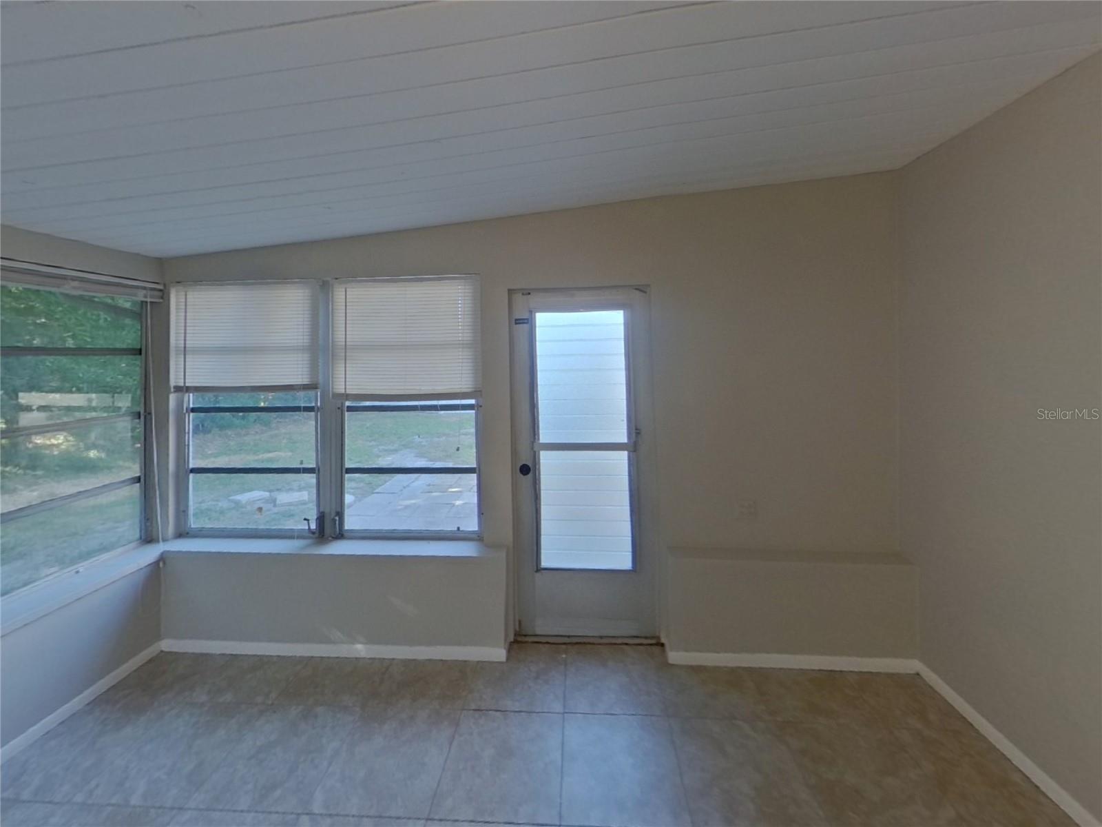 BAYSHORE GARDENS SEC 8 - Residential Lease