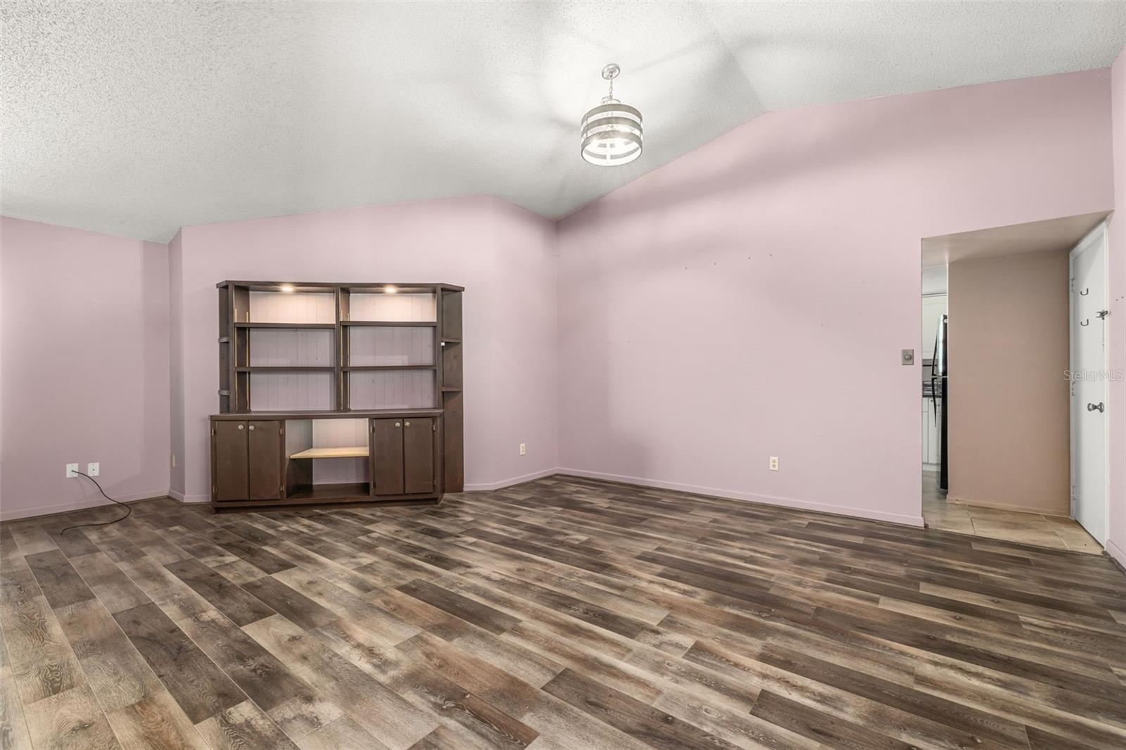 11811 SCARECROW LANE