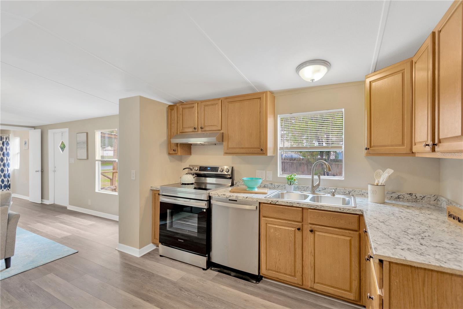 2204 VILLA DRIVE