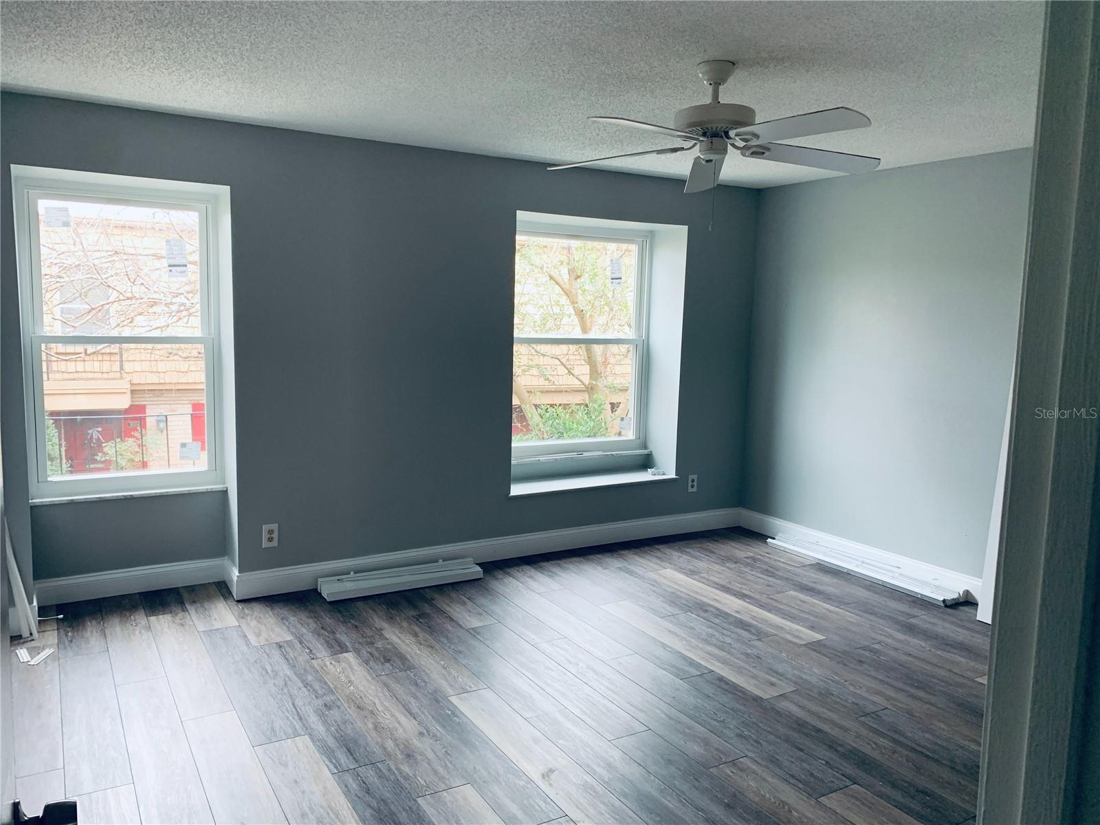 FOUR SEASONS CONDO - Residential Lease