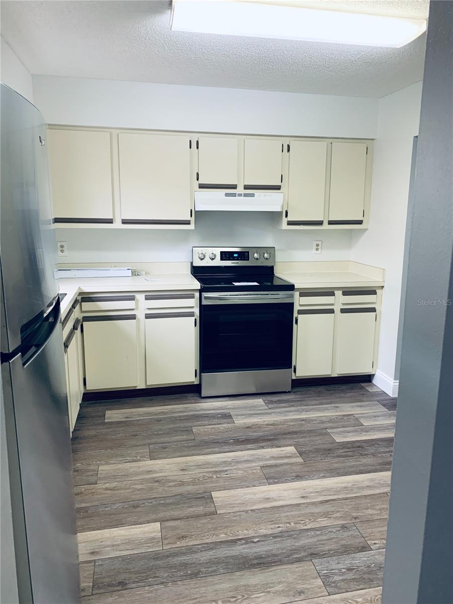 FOUR SEASONS CONDO - Residential Lease