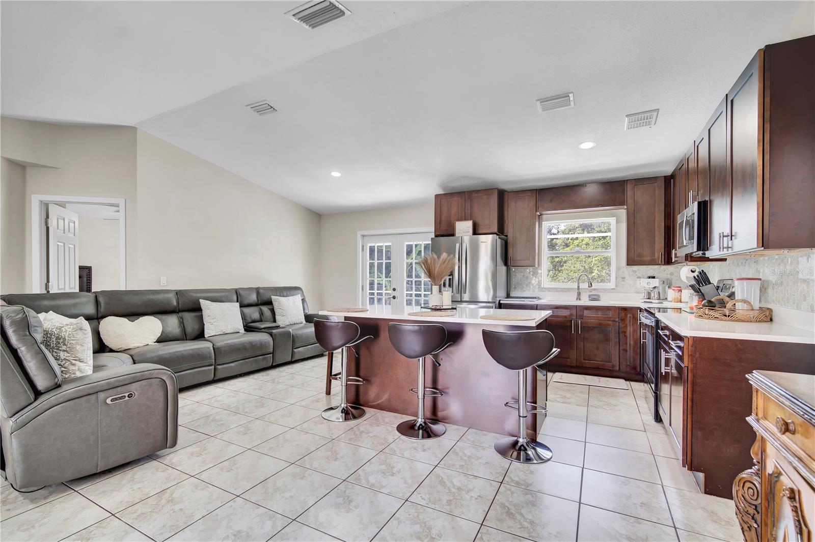 443 MAGPIE COURT