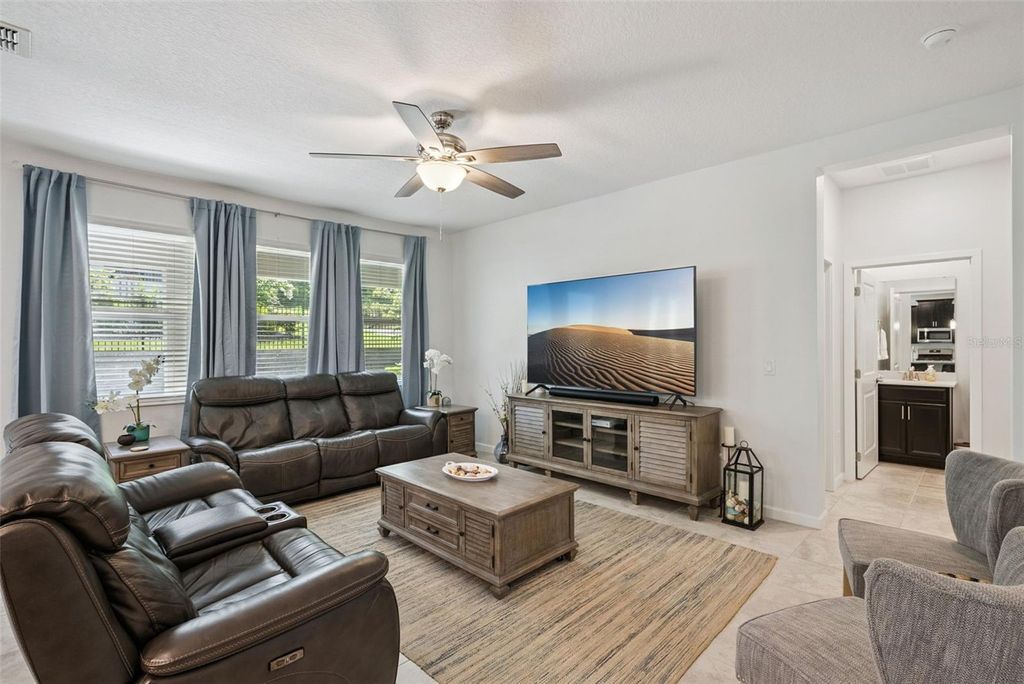 Photo of 1235 Dora Parc Lane, Mount Dora, FL 32757 (MLS # G5114277)