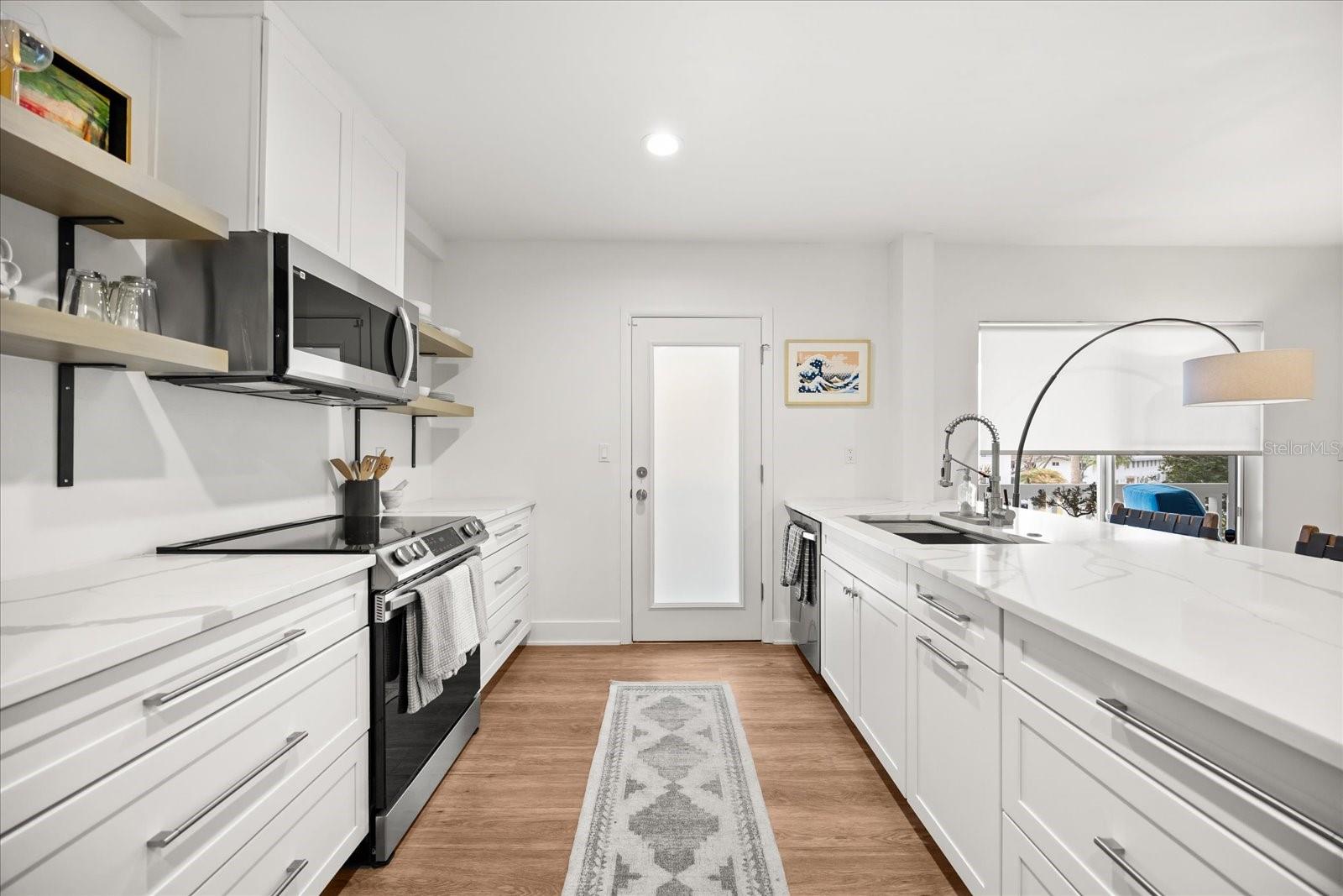 LAKE MAITLAND TERRACE APTS - Residential