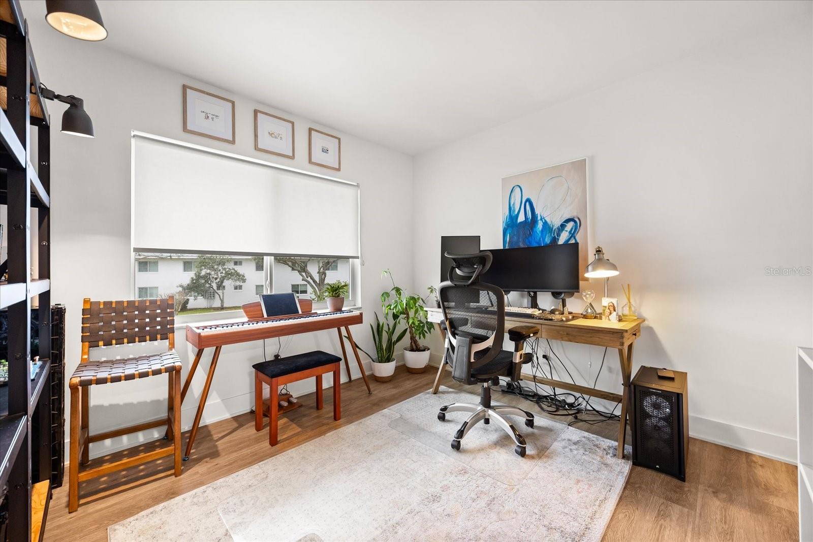 LAKE MAITLAND TERRACE APTS - Residential