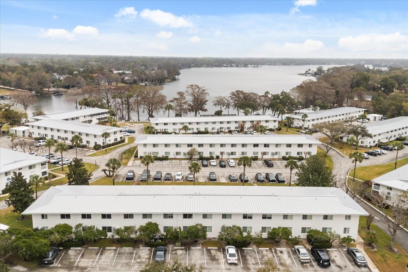 LAKE MAITLAND TERRACE APTS - Residential