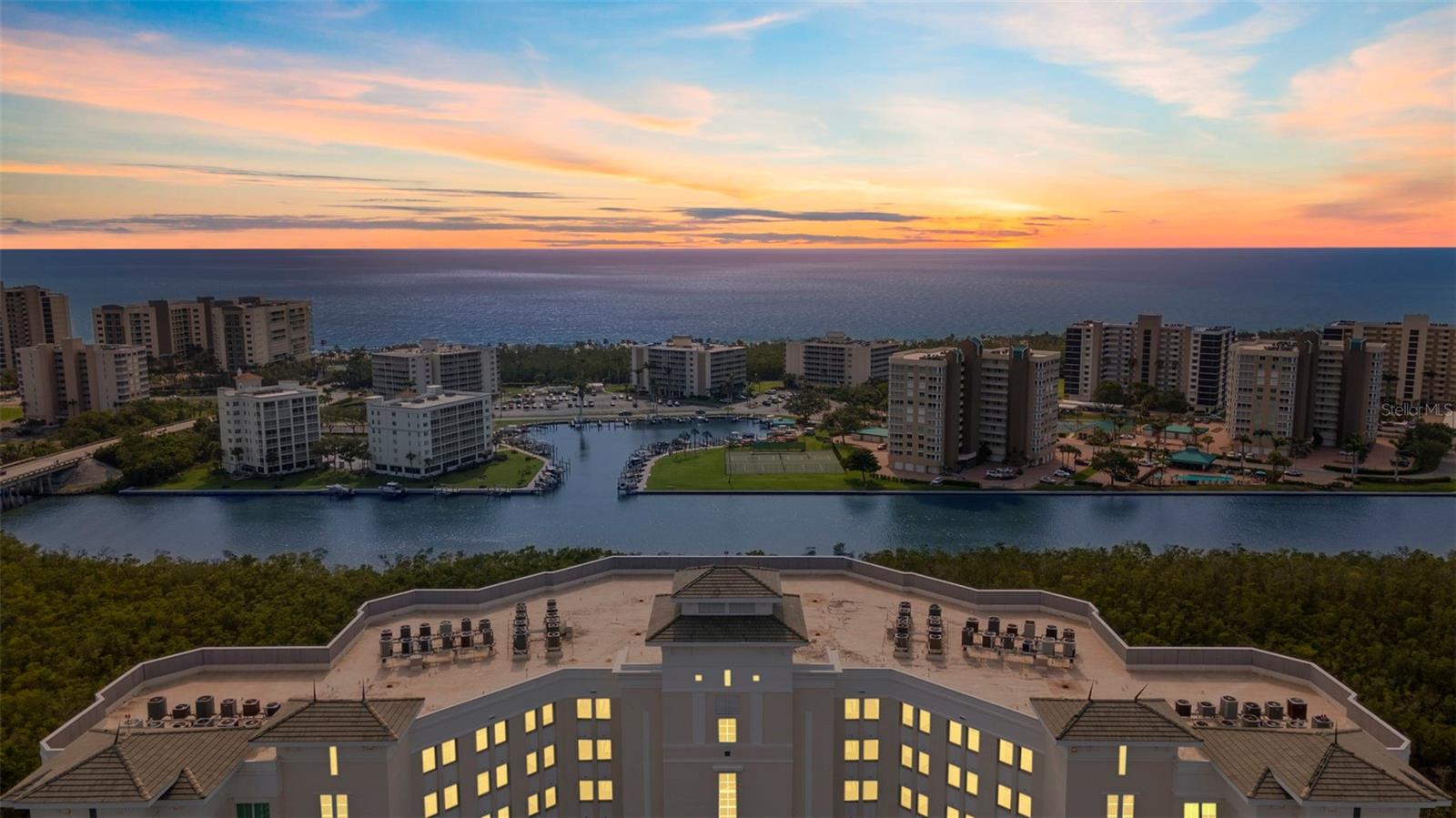 DUNES OF NAPLES III, THE - Residential