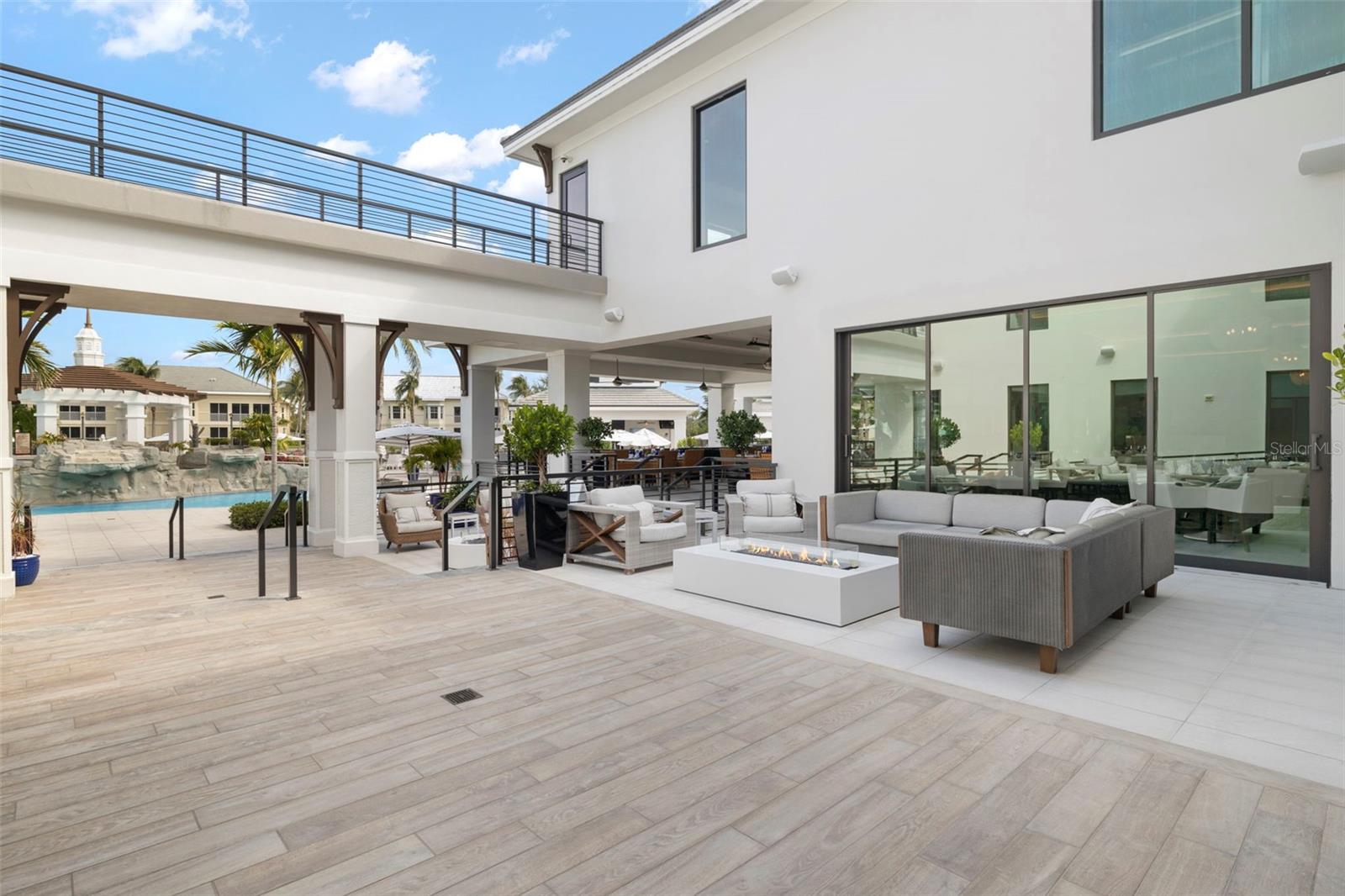 DUNES OF NAPLES III, THE - Residential