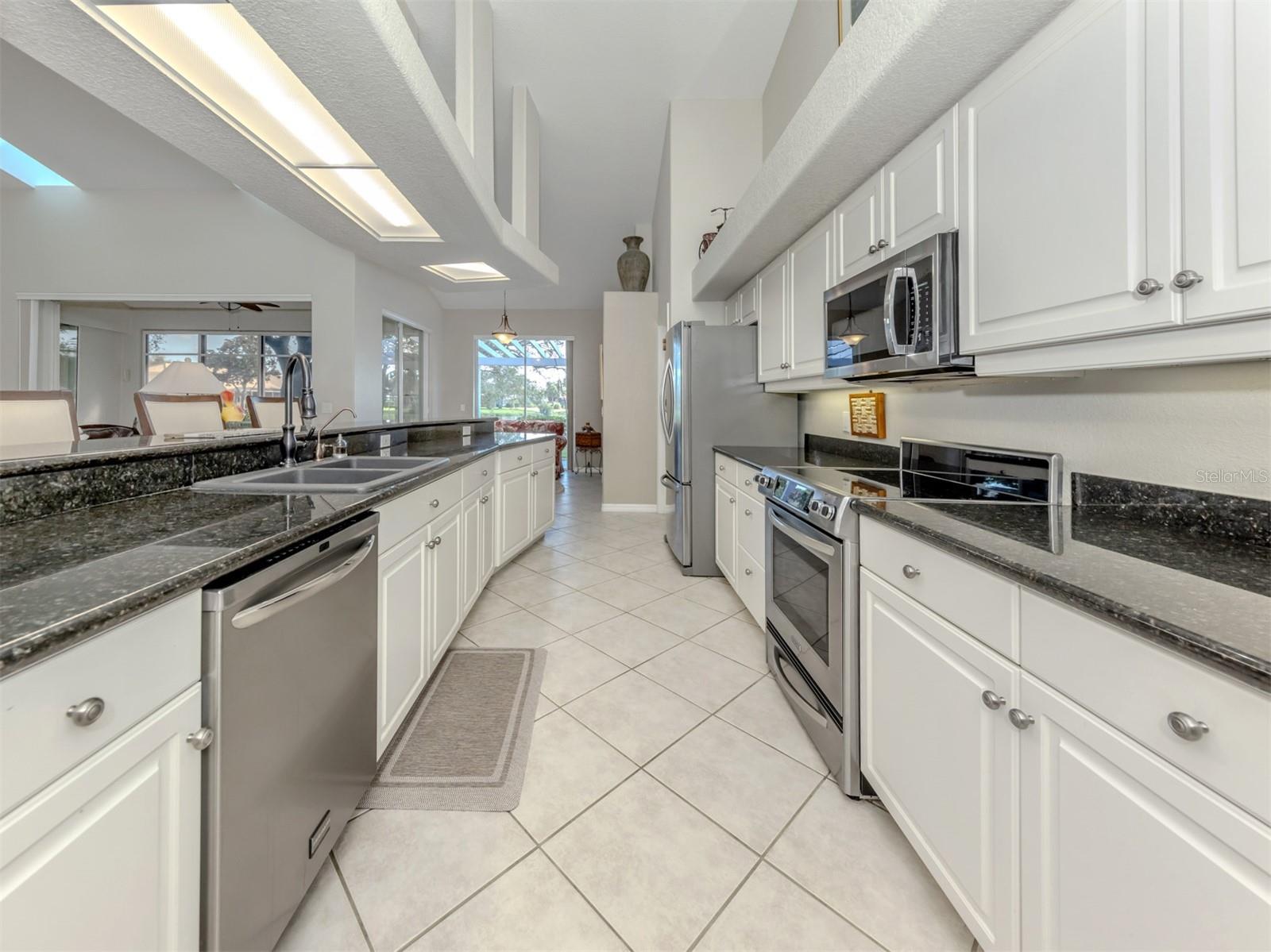 HIDDEN LAKES CLUB PH 1 - Residential