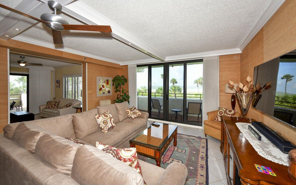 PLAYERS CLUB I - Residential Lease