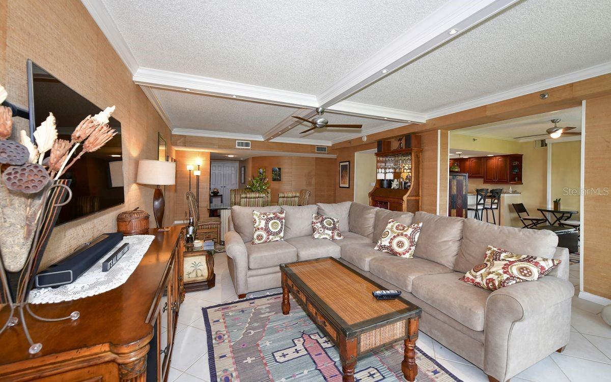 PLAYERS CLUB I - Residential Lease