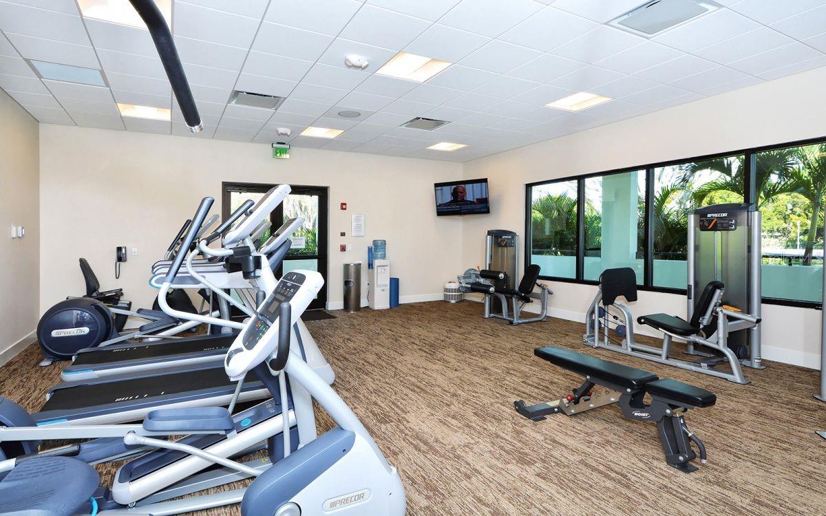 PLAYERS CLUB I - Residential Lease