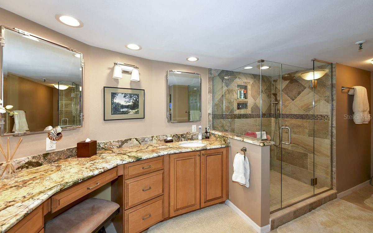 PLAYERS CLUB I - Residential Lease