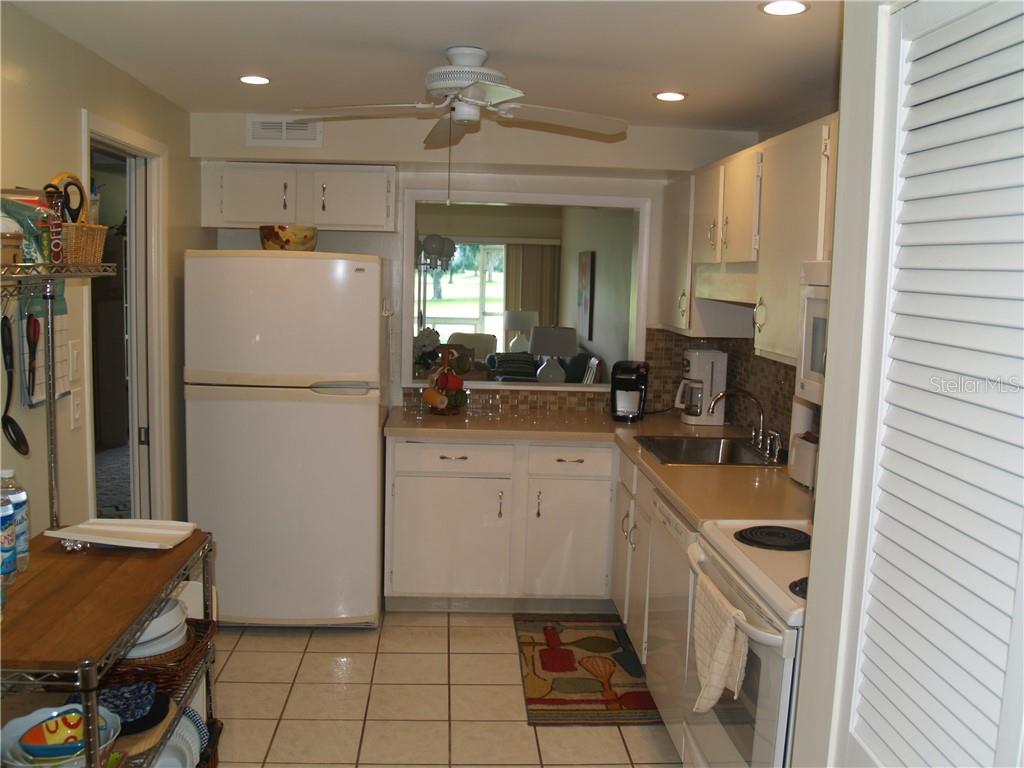 PALM-AIRE CONDO 2 - Residential Lease