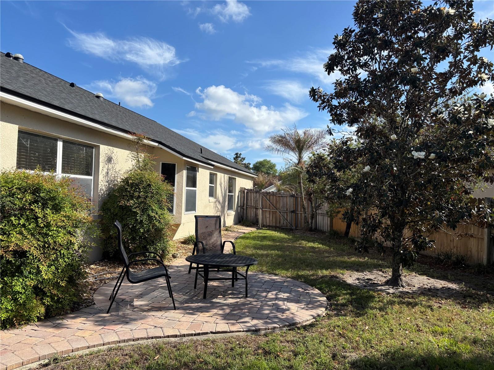 ROSE POINTE - Residential