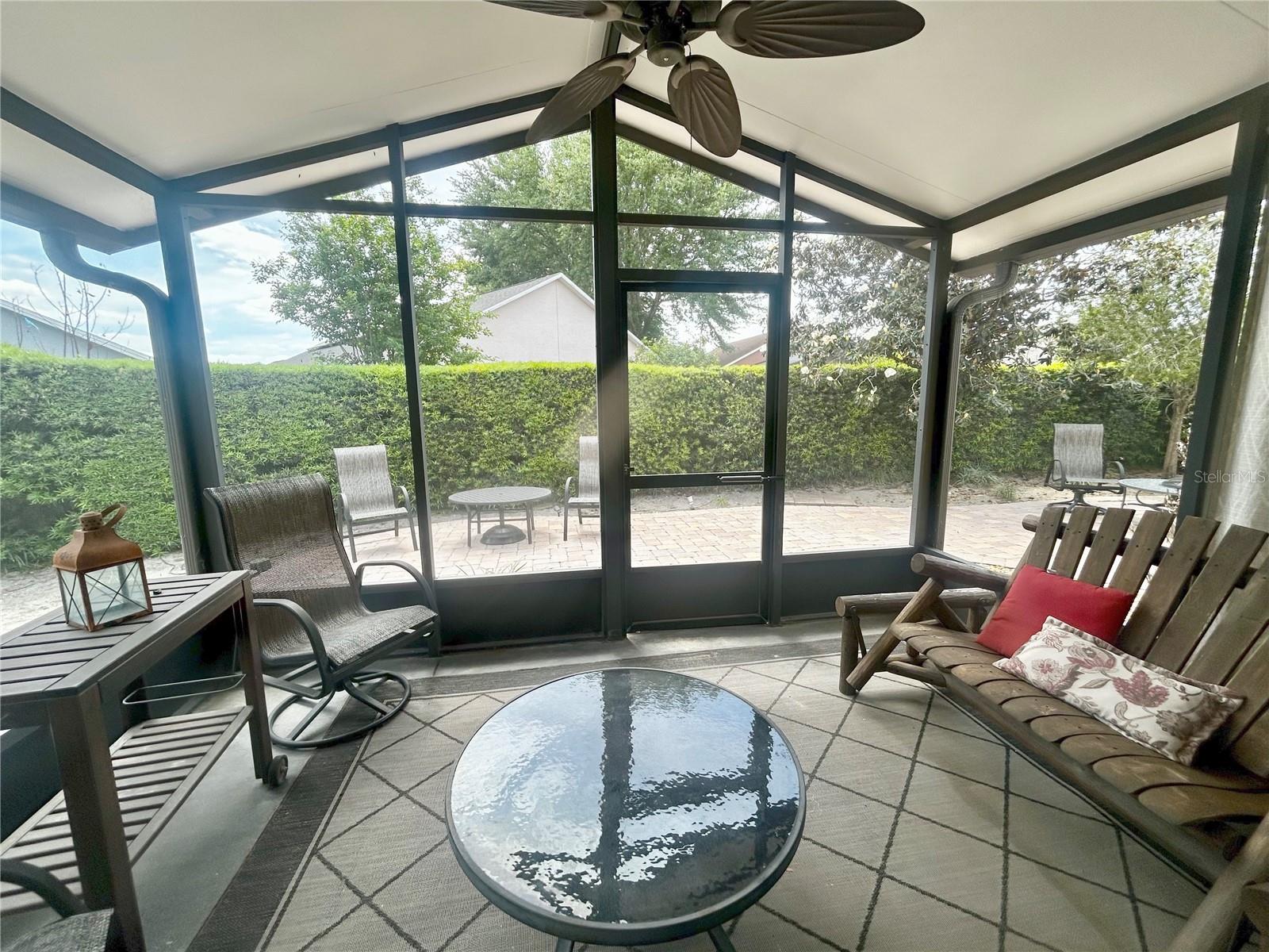 ROSE POINTE - Residential