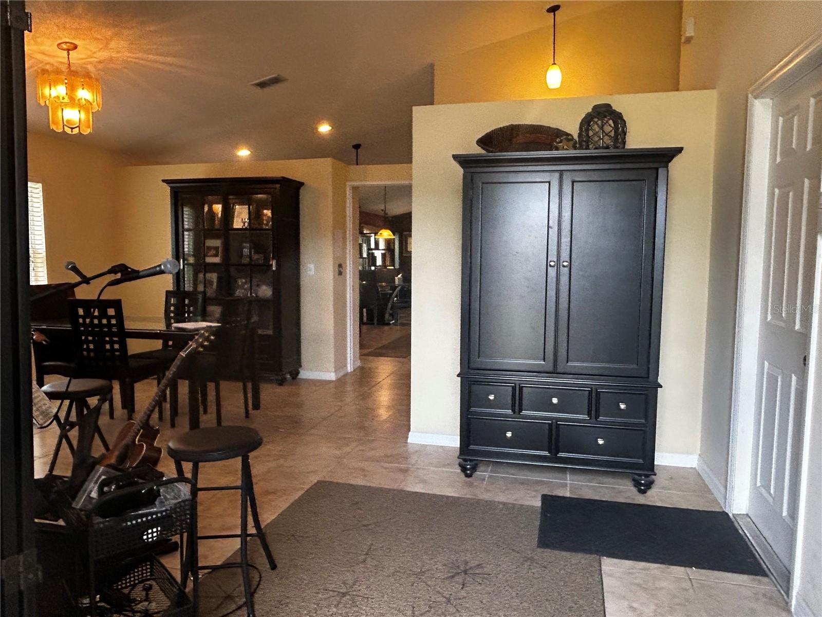 ROSE POINTE - Residential