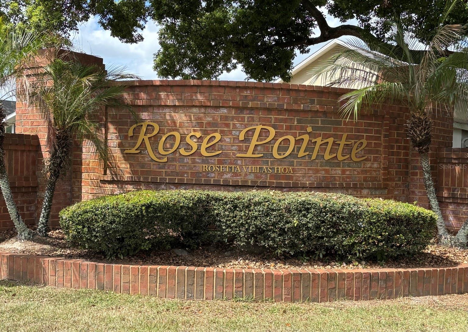 ROSE POINTE - Residential
