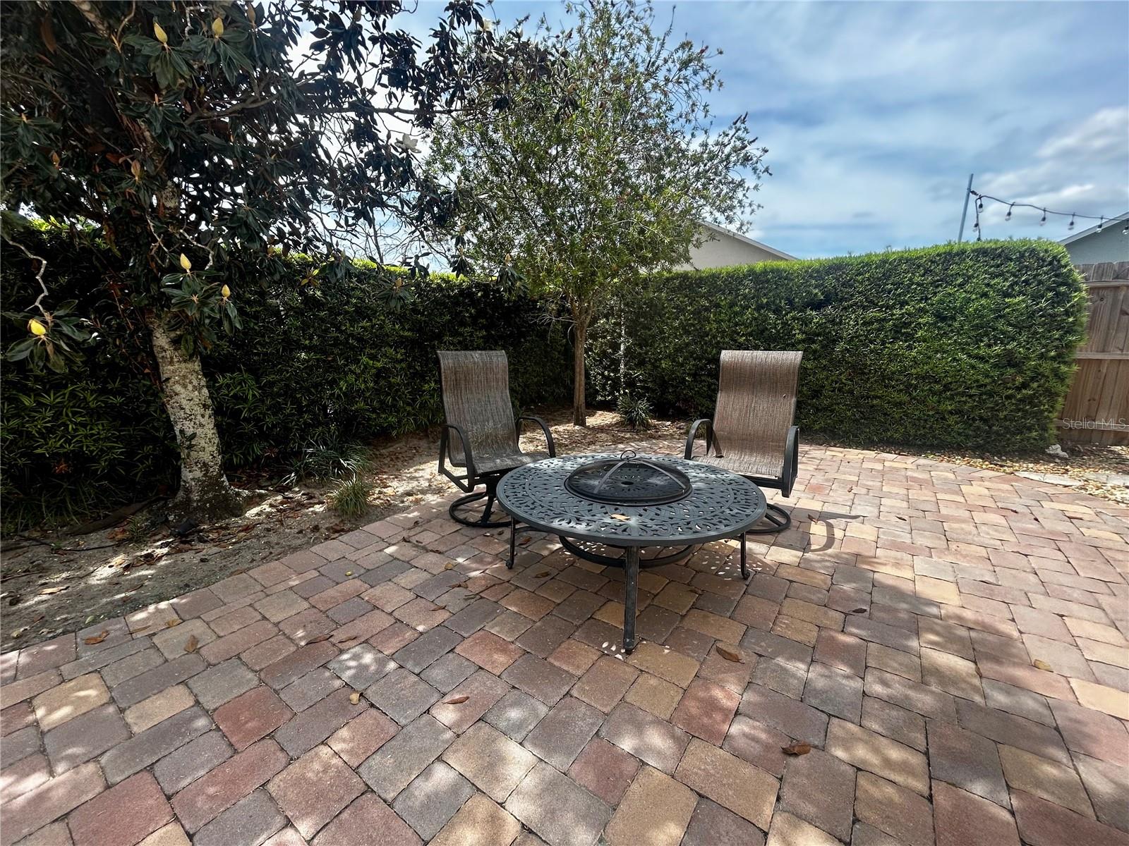 ROSE POINTE - Residential