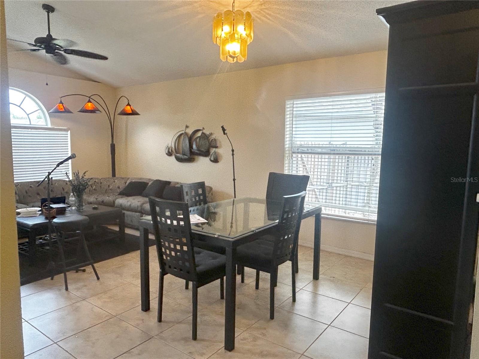 ROSE POINTE - Residential