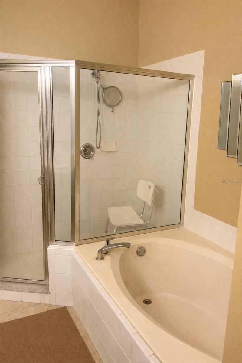 ROSE POINTE - Residential