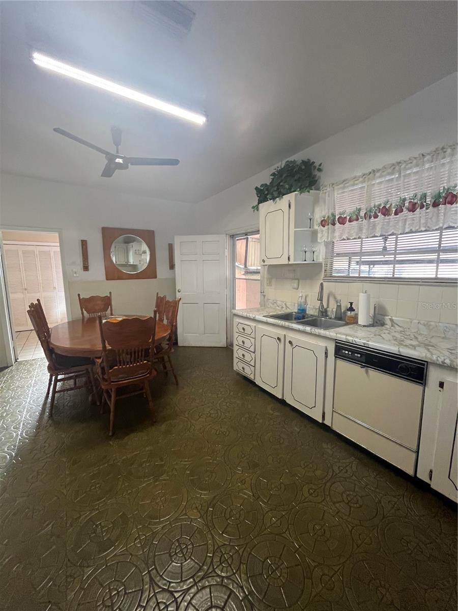 EAST TAMPA BLOCKS 1 TO 40 - Residential